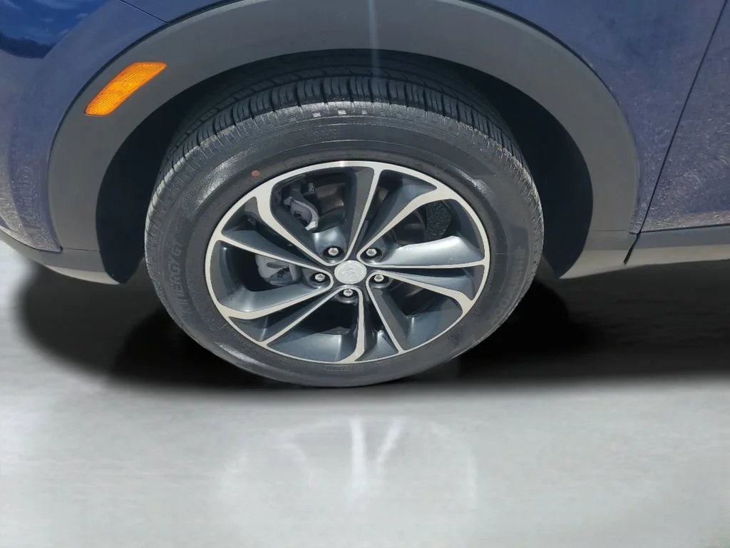 Used 2023 Sapphire Metallic Buick Select image 35