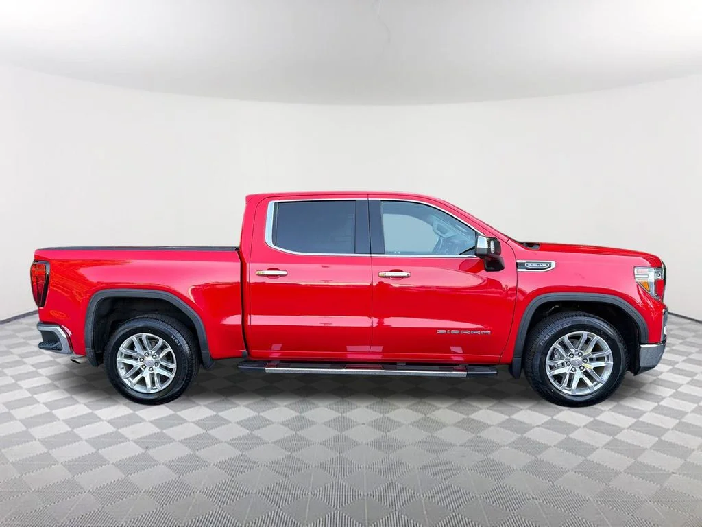 Used 2019 Red GMC SLT image 4