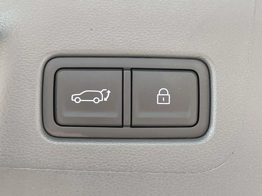 New 2026 Gray Hyundai SE image 10