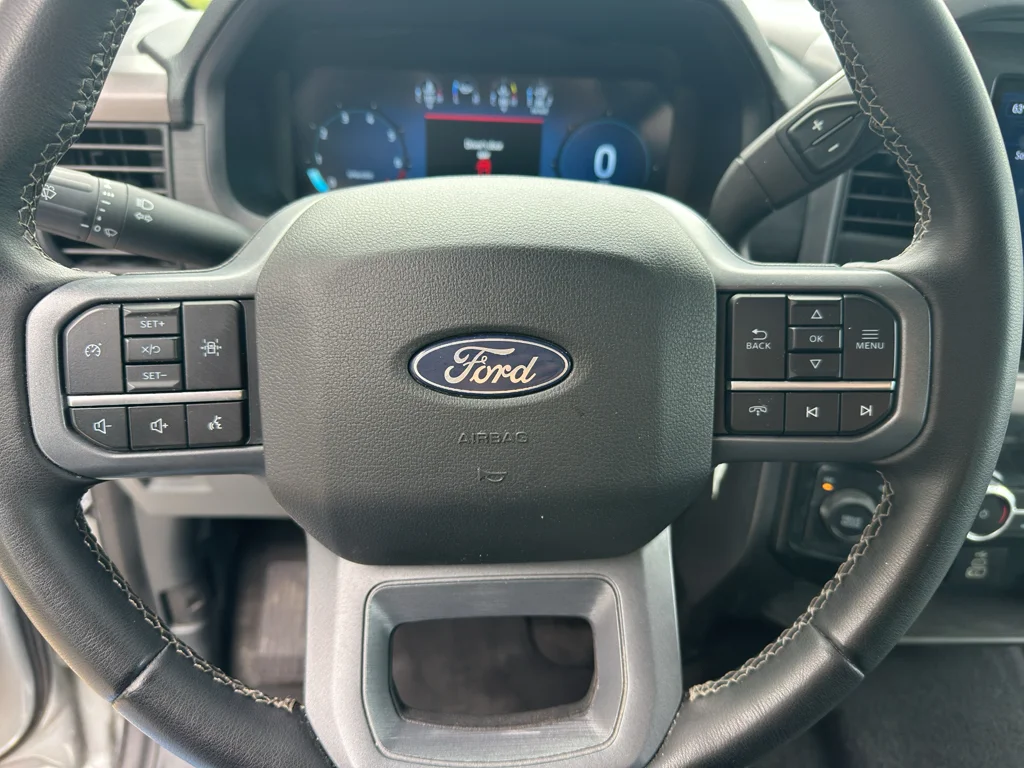 Used 2025 Iconic Silver Metallic Ford XLT image 14