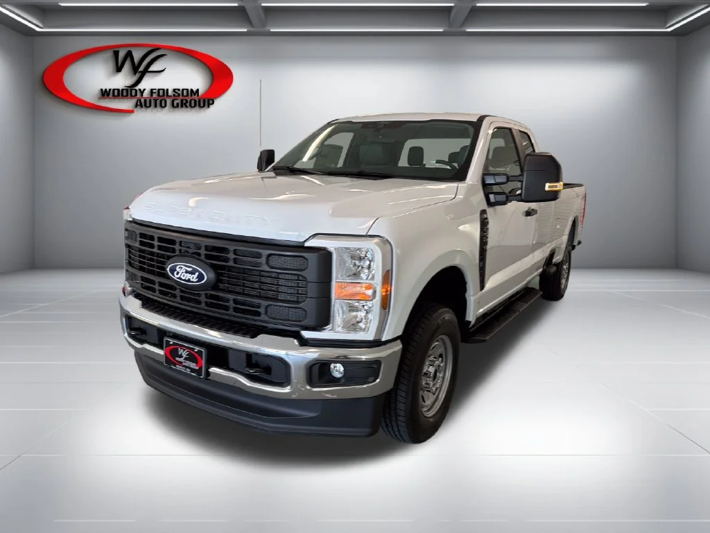 New 2027 White Ford XL image 3