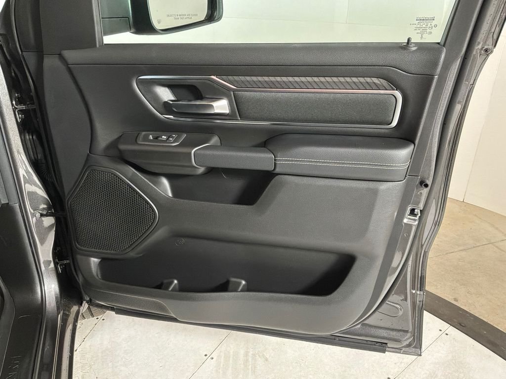New 2026 Granite Crystal Metallic Clear-Coat Exterior Paint RAM Big Horn/Lone Star image 13