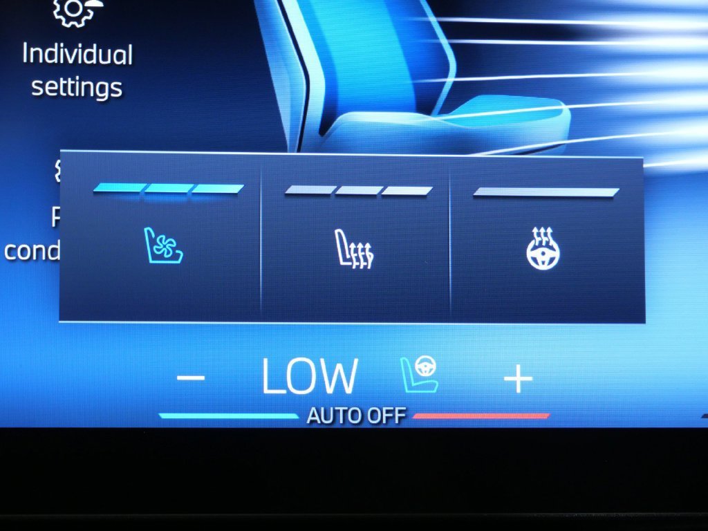 Used 2027 White BMW xDrive40i image 48