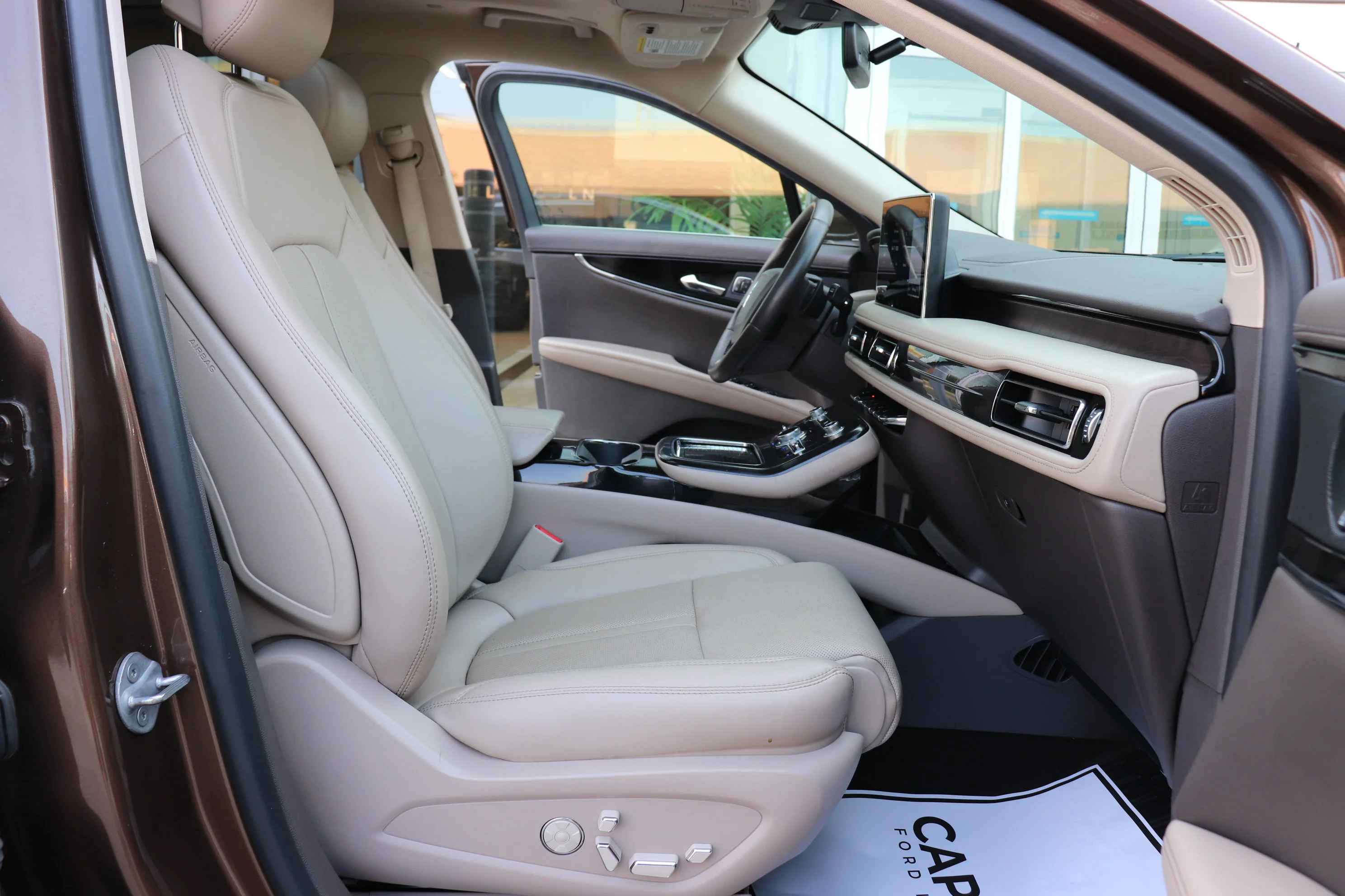 Certified Used 2022 BRONZE Lincoln Reserve **New Arrival** image 10