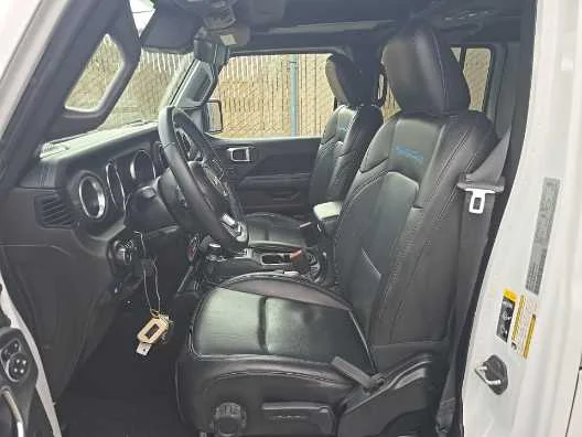 Used 2021 Bright White Clearcoat Jeep Unlimited Rubicon image 7