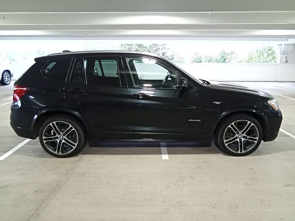 Used 2016 Black Sapphire Metallic BMW xDrive35i image 4