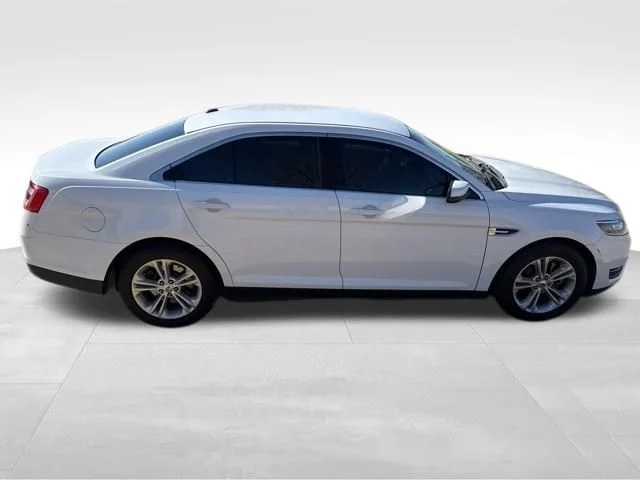 Used 2016 White Ford SEL image 2