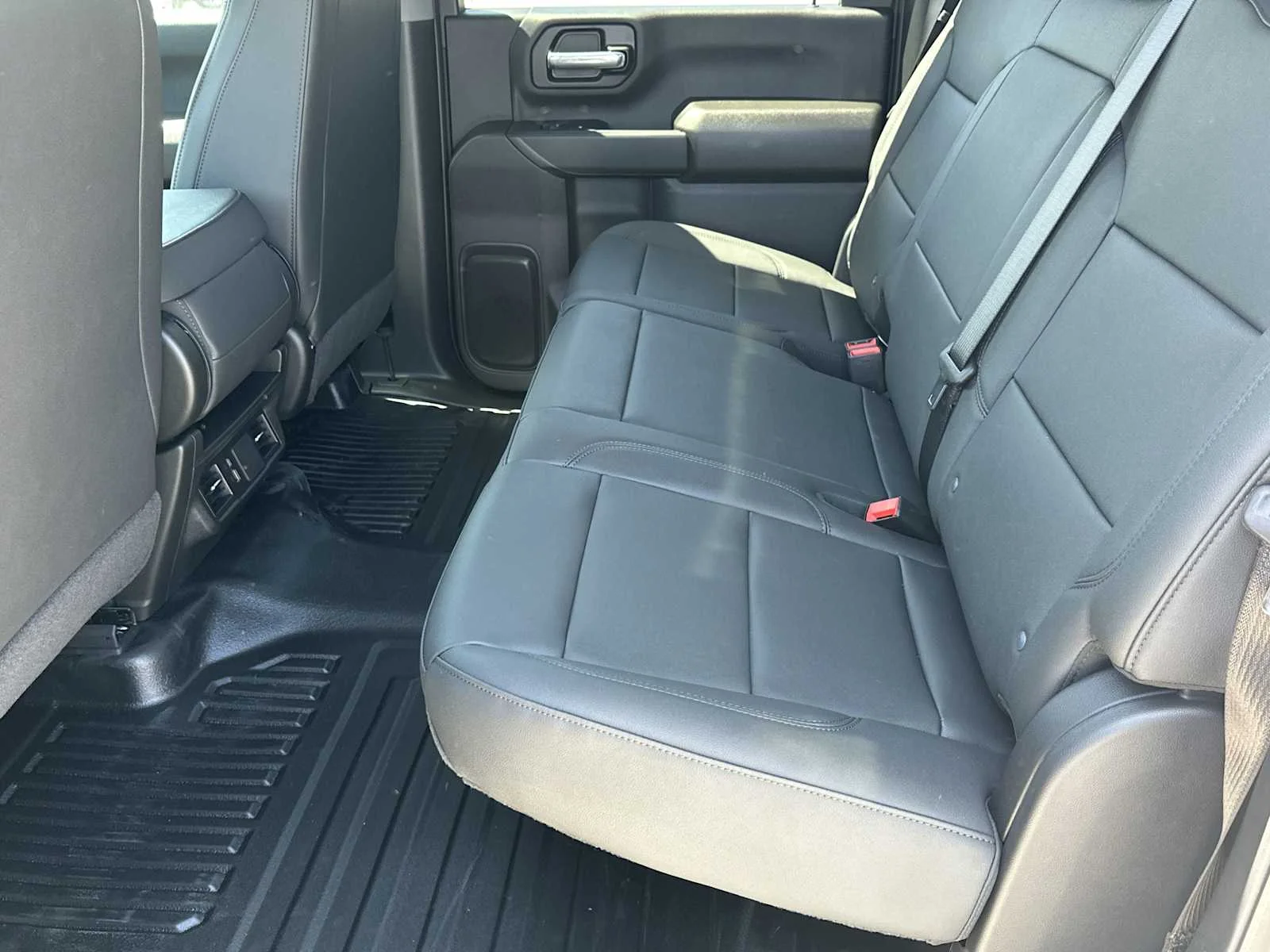 2025 GMC Sierra 3500HD Pro - Photo 38