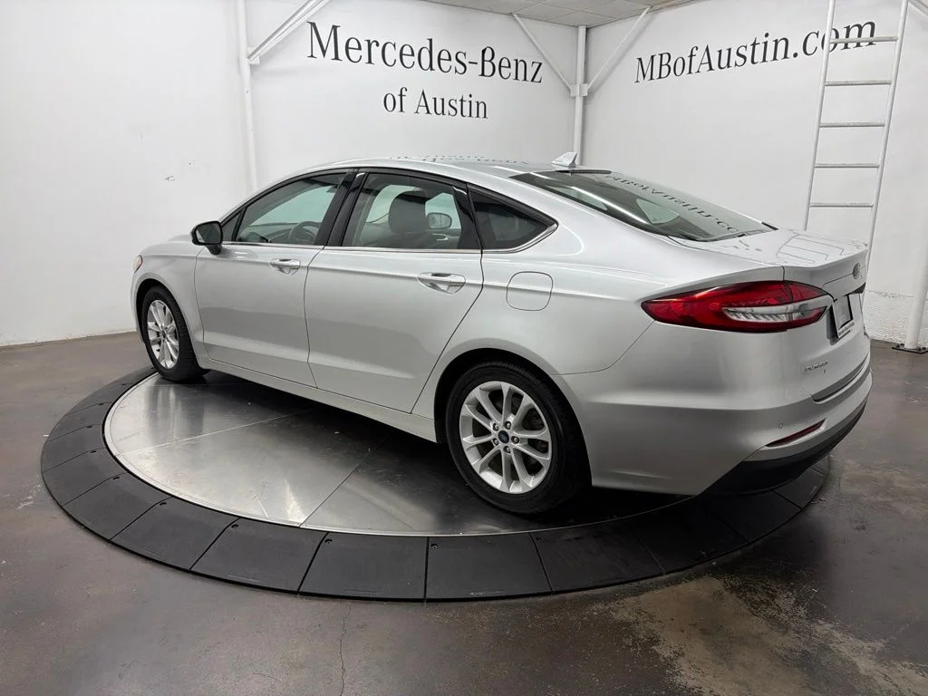 Used 2019 Silver Ford SE image 5