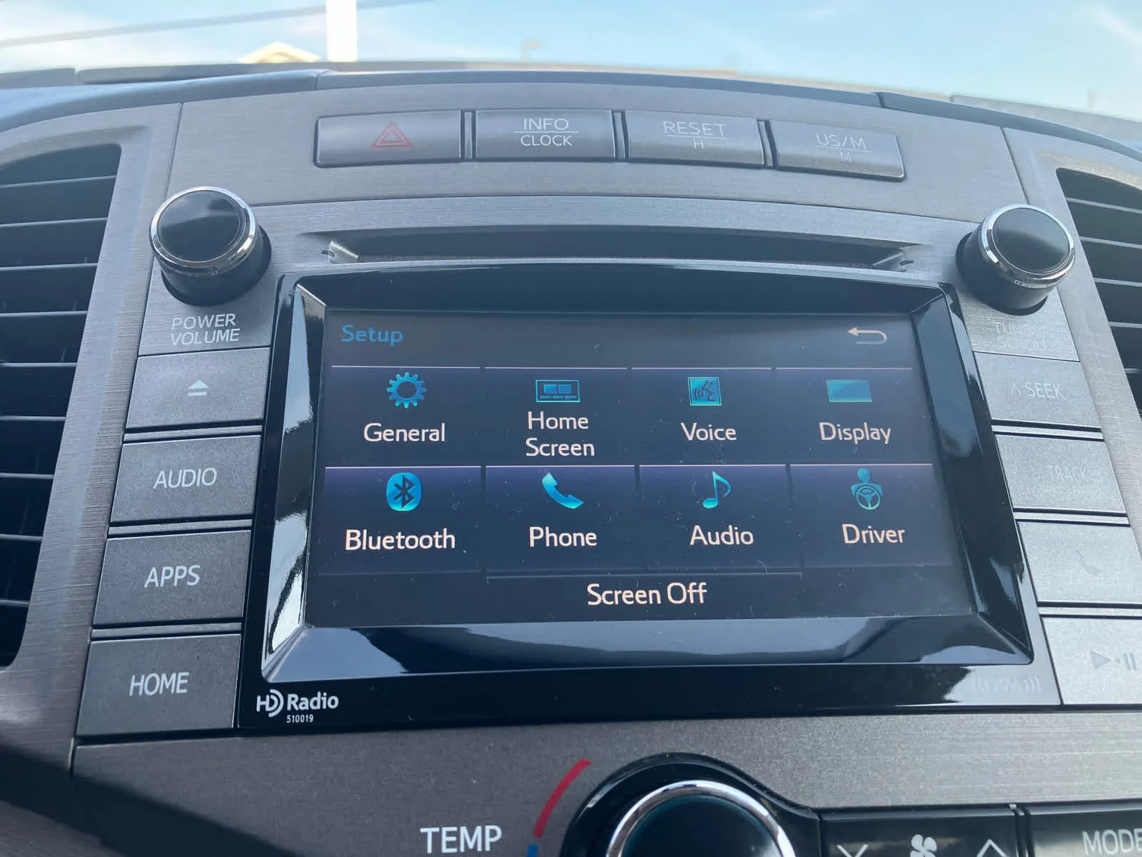 Used 2015 Cosmic Gray Mica Toyota LE image 19
