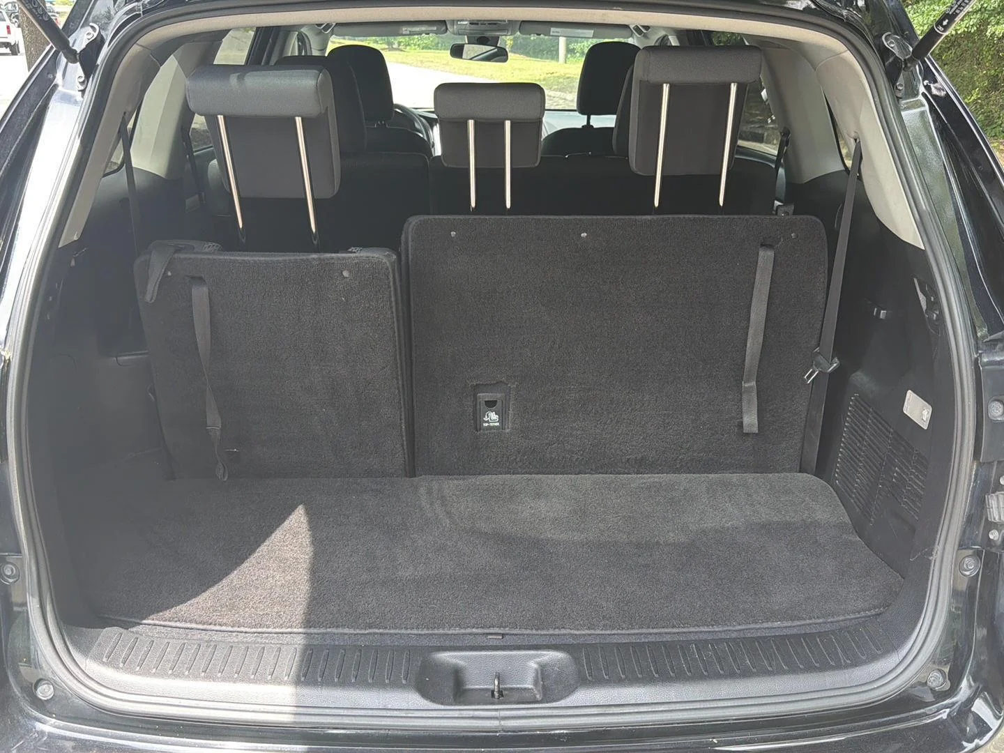 Used 2019  Toyota LE image 18