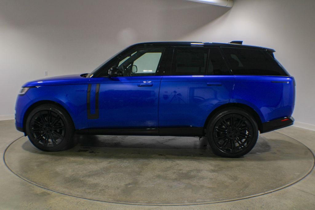 New 2026 Velocity Blue Land Rover SE image 3
