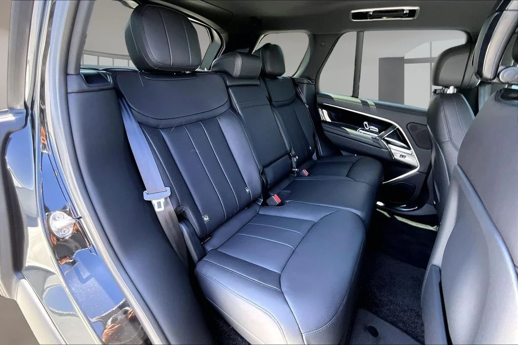 New 2026 Black Land Rover SE image 10