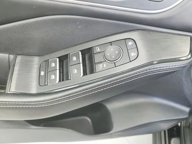 Used 2024 Black Nissan Platinum image 32