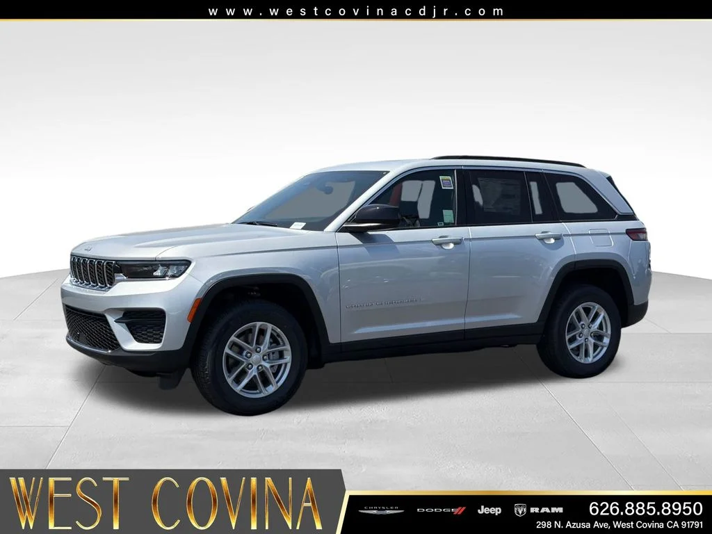 New 2026 Silver Zynith Jeep Laredo X image 1