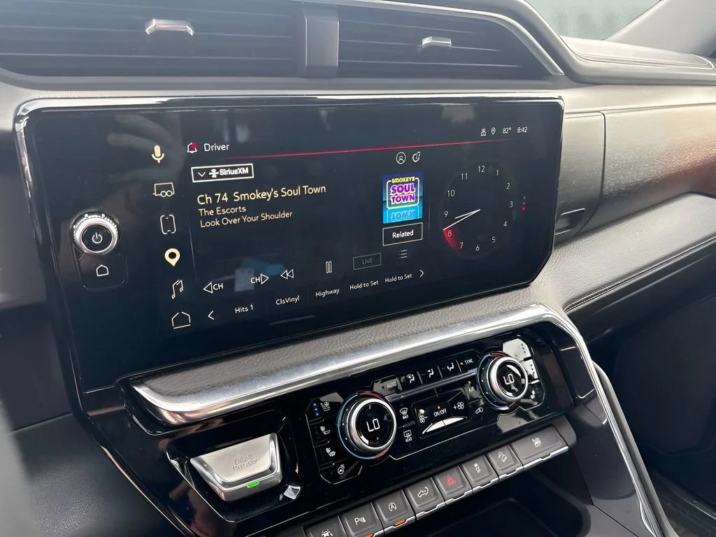 Used 2024 Onyx Black GMC Denali image 13