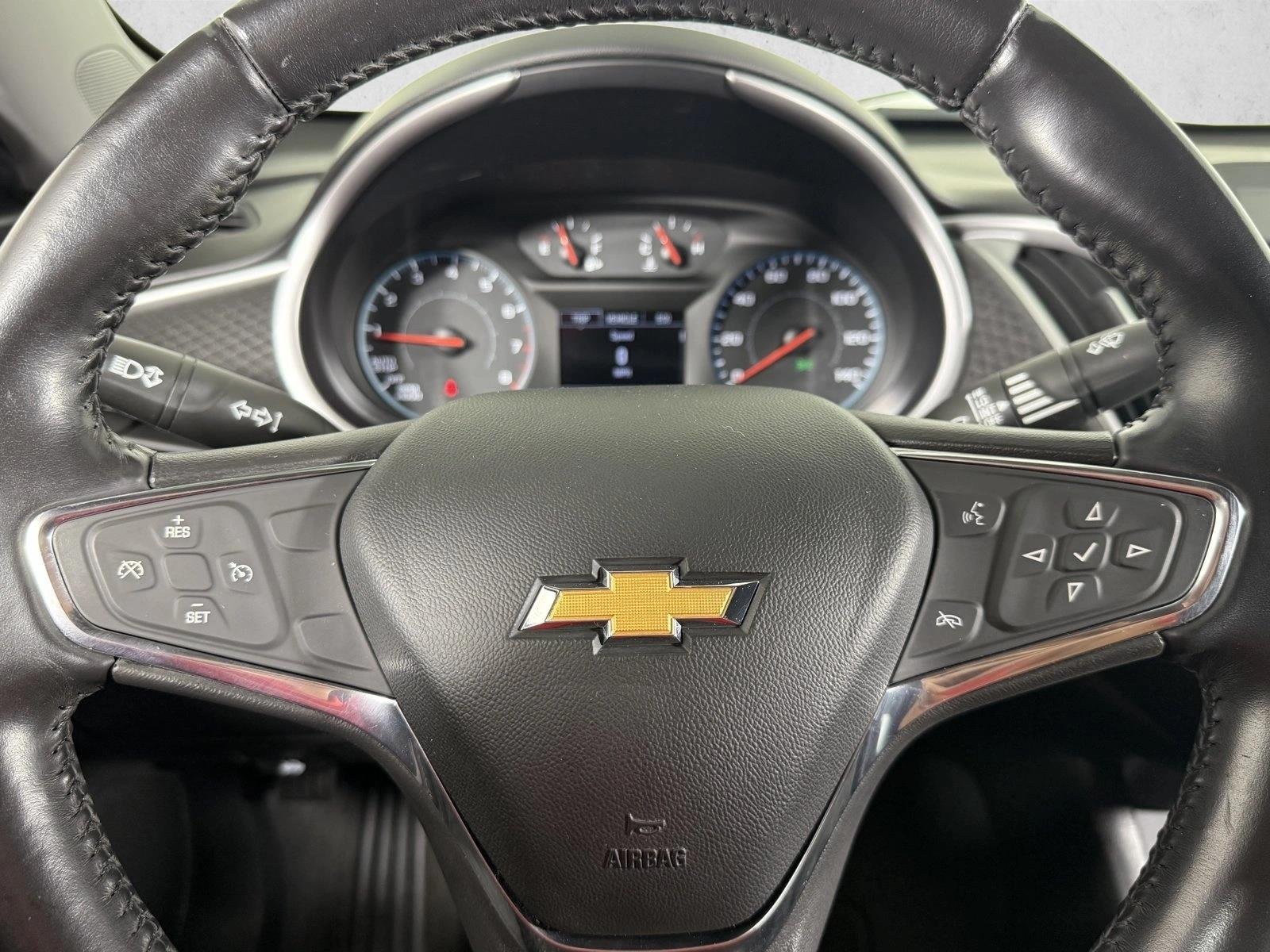 Used 2021 Summit White Chevrolet RS image 8