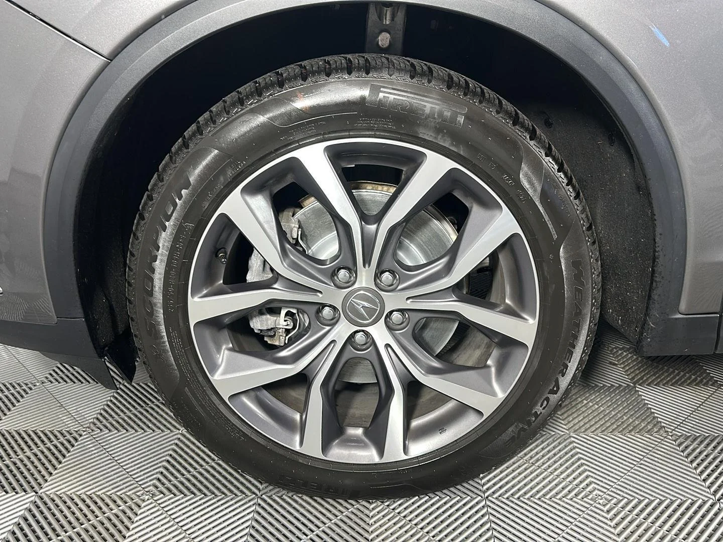 Used 2023 Liquid Carbon Metallic Acura SH-AWD w/Tech image 6