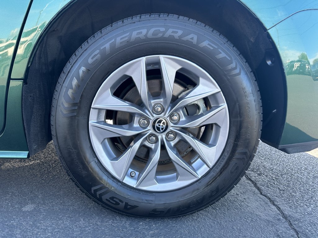 Used 2021 Cypress Toyota XLE image 12