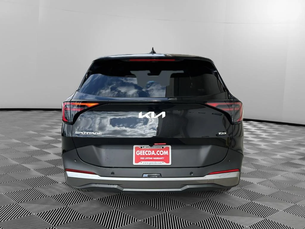 New 2026 Fusion Black Kia LX image 5