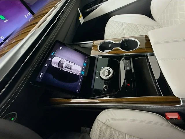 2026 Cadillac Escalade ESV Platinum Sport - Photo 17