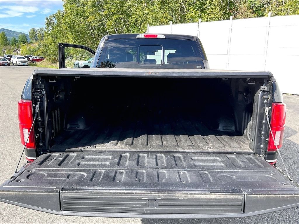 Used 2020 Black Ford Lariat image 29