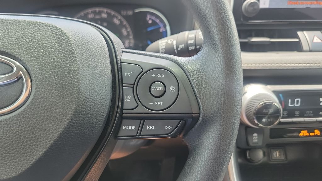 Certified Used 2025 Silver Toyota XLE image 21