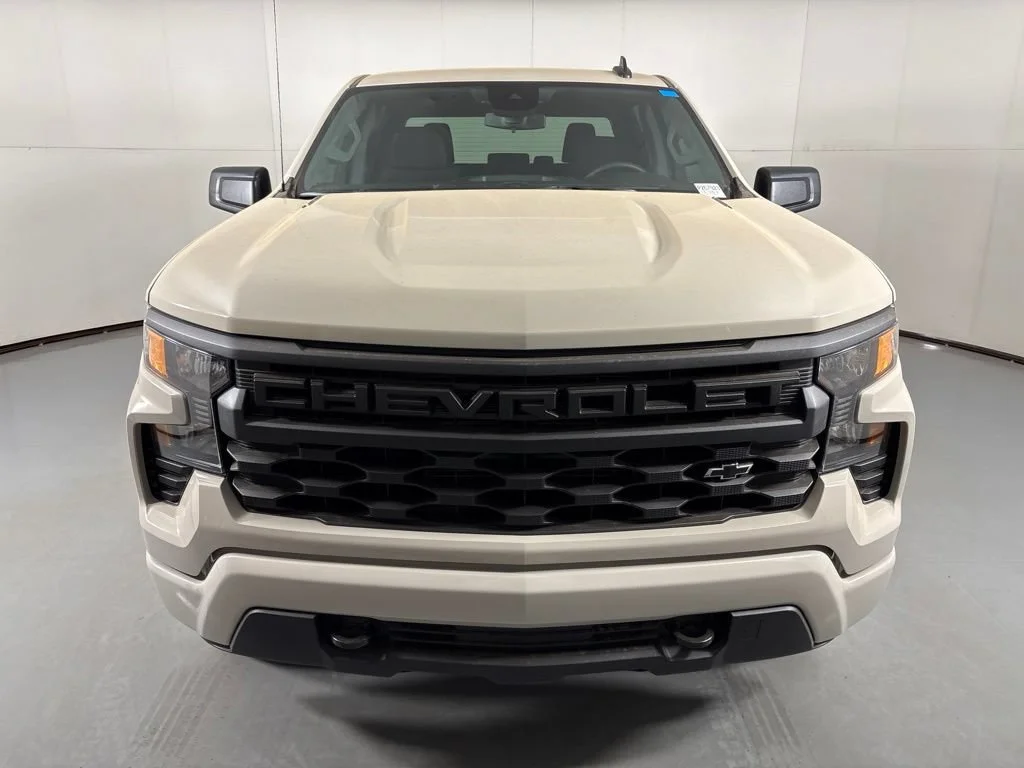 New 2026 White Sands Chevrolet Custom image 4