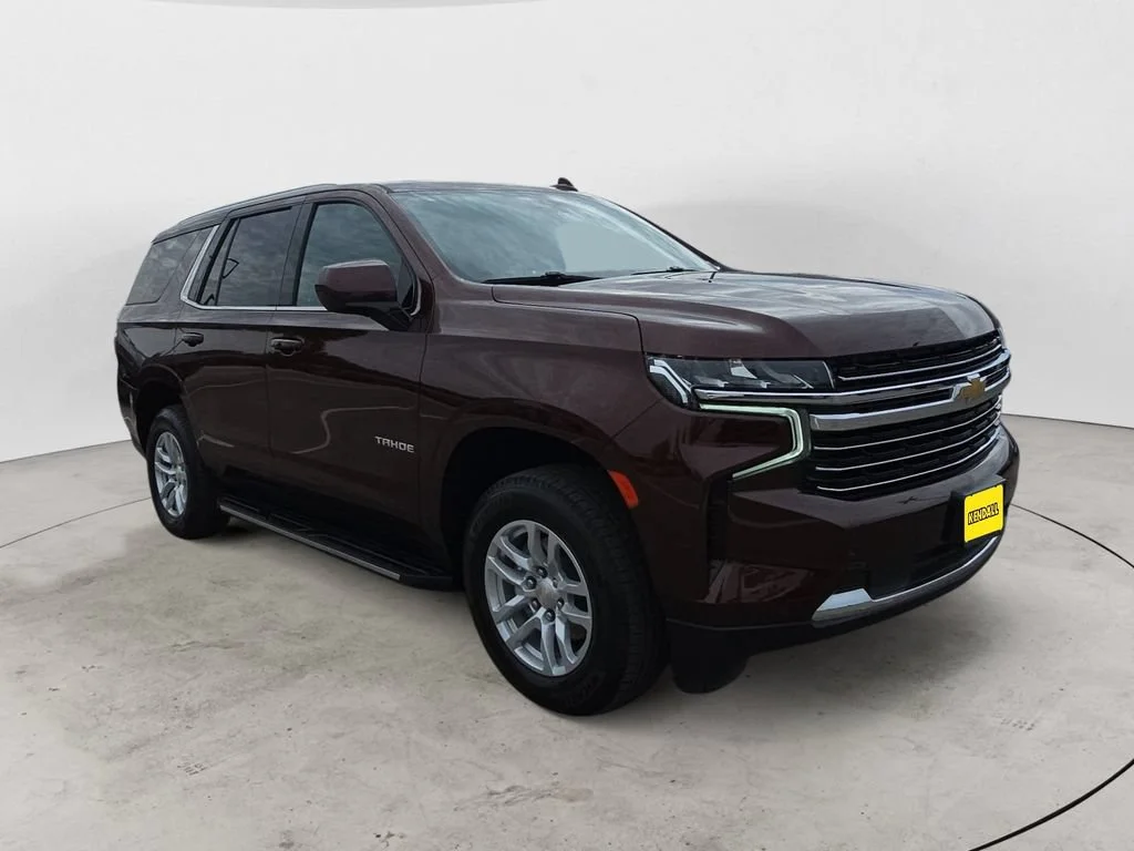 Used 2022 Auburn Metallic Chevrolet LT image 3