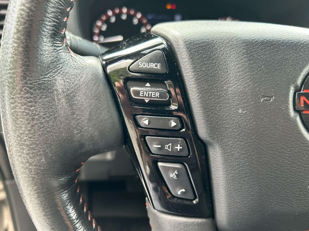 Used 2023  Nissan PRO-4X image 17