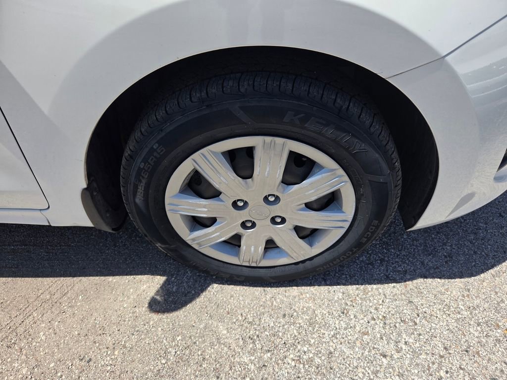 Used 2023 White Kia LX image 18
