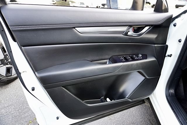 Used 2021 White Mazda Touring image 21