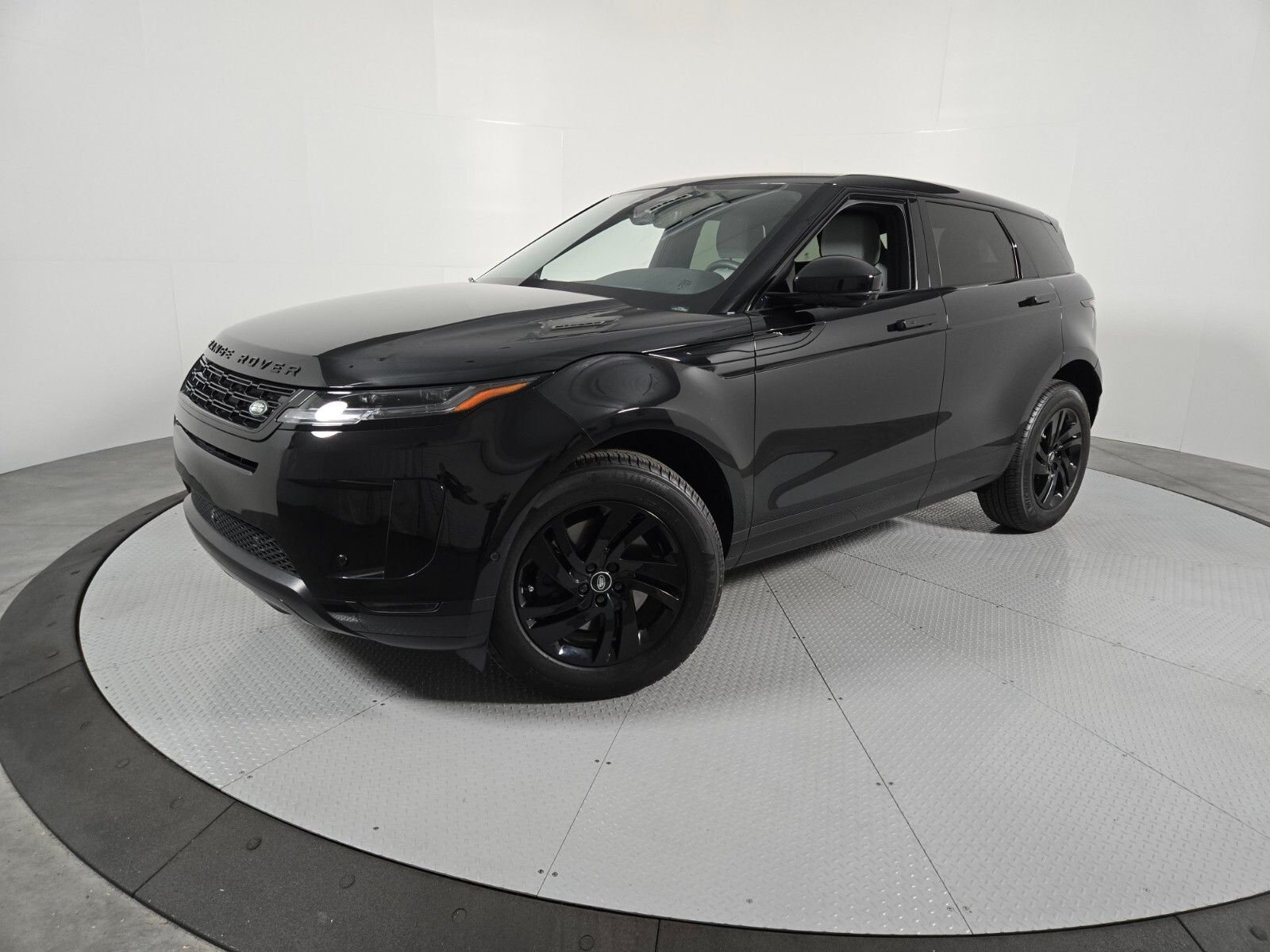 2026 Land Rover Range Rover Evoque