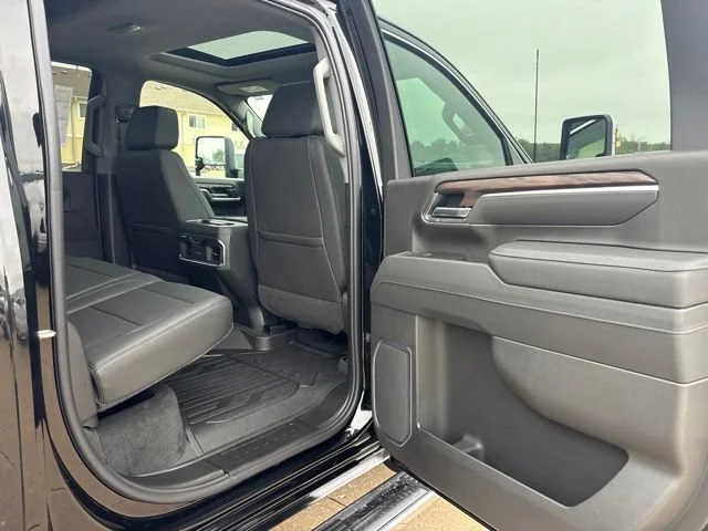 New 2026 Onyx Black GMC SLT image 34