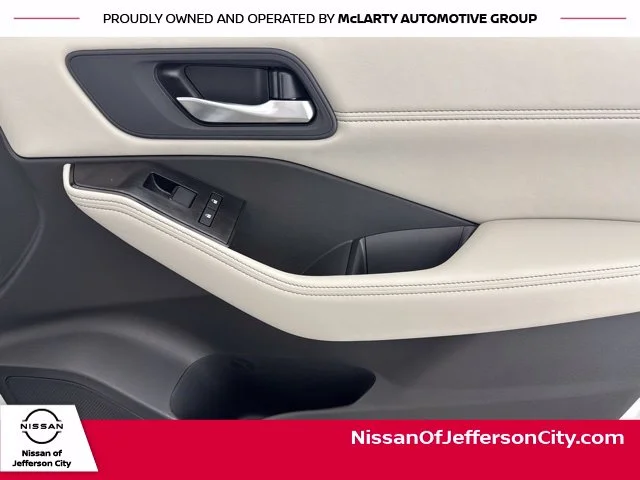 New 2026 Everest White Pearl TriCoat Nissan Dark Armor™ image 19