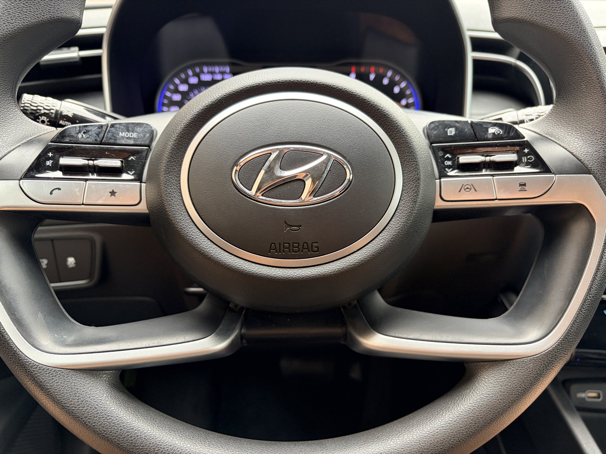 Used 2024 White Pearl Hyundai SEL image 14