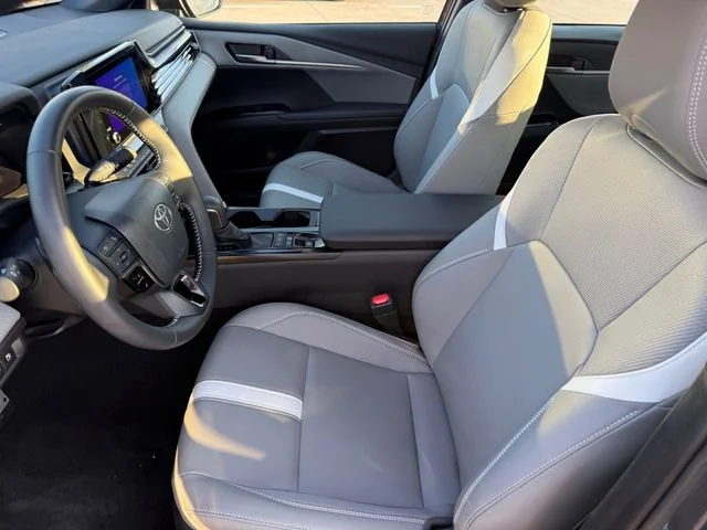 Used 2025 Underground Toyota SE image 12