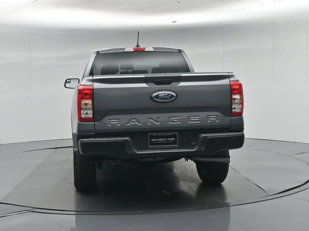 New 2026 Gray Ford XL image 21