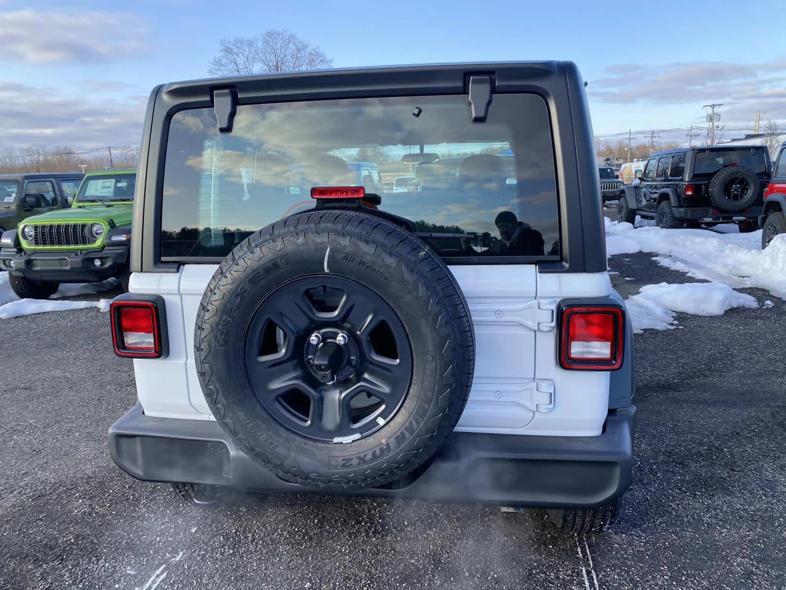 New 2026 Bright White Clear-Coat Exterior Paint Jeep Sport image 4