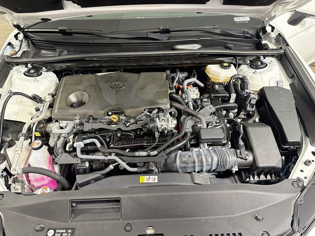 Used 2025 Ice Cap Toyota SE image 27
