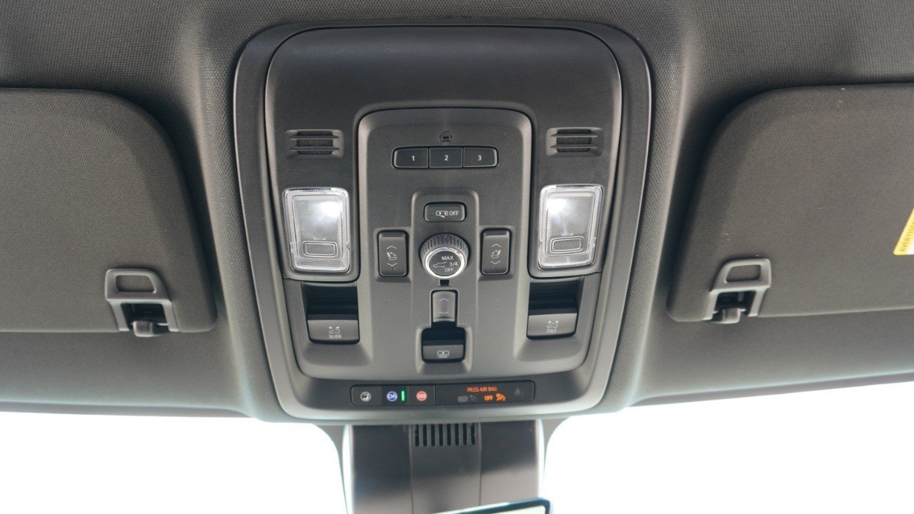 Used 2024 Gray Chevrolet High Country image 33
