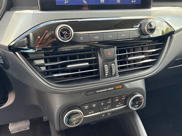 Used 2025 Gray Ford Active image 23
