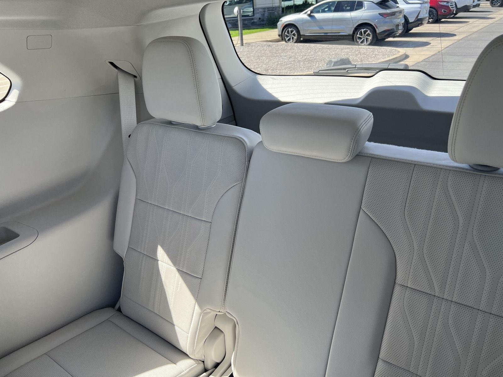 2025 Buick Enclave Avenir - Photo 33
