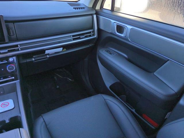 New 2026 White Hyundai SEL image 16