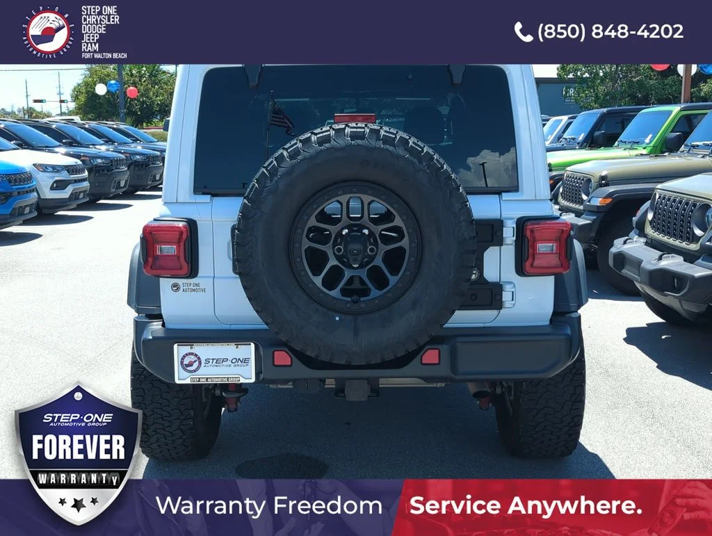 Certified Used 2022 White Jeep Unlimited High Tide image 5