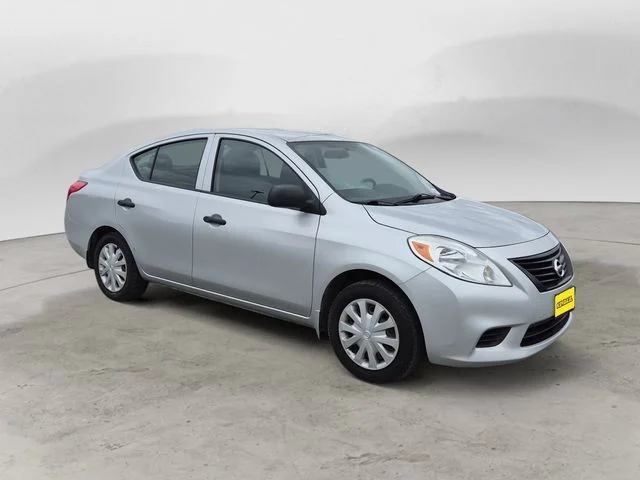 Used 2012 Brilliant Silver Metallic Nissan 1.6 S image 3