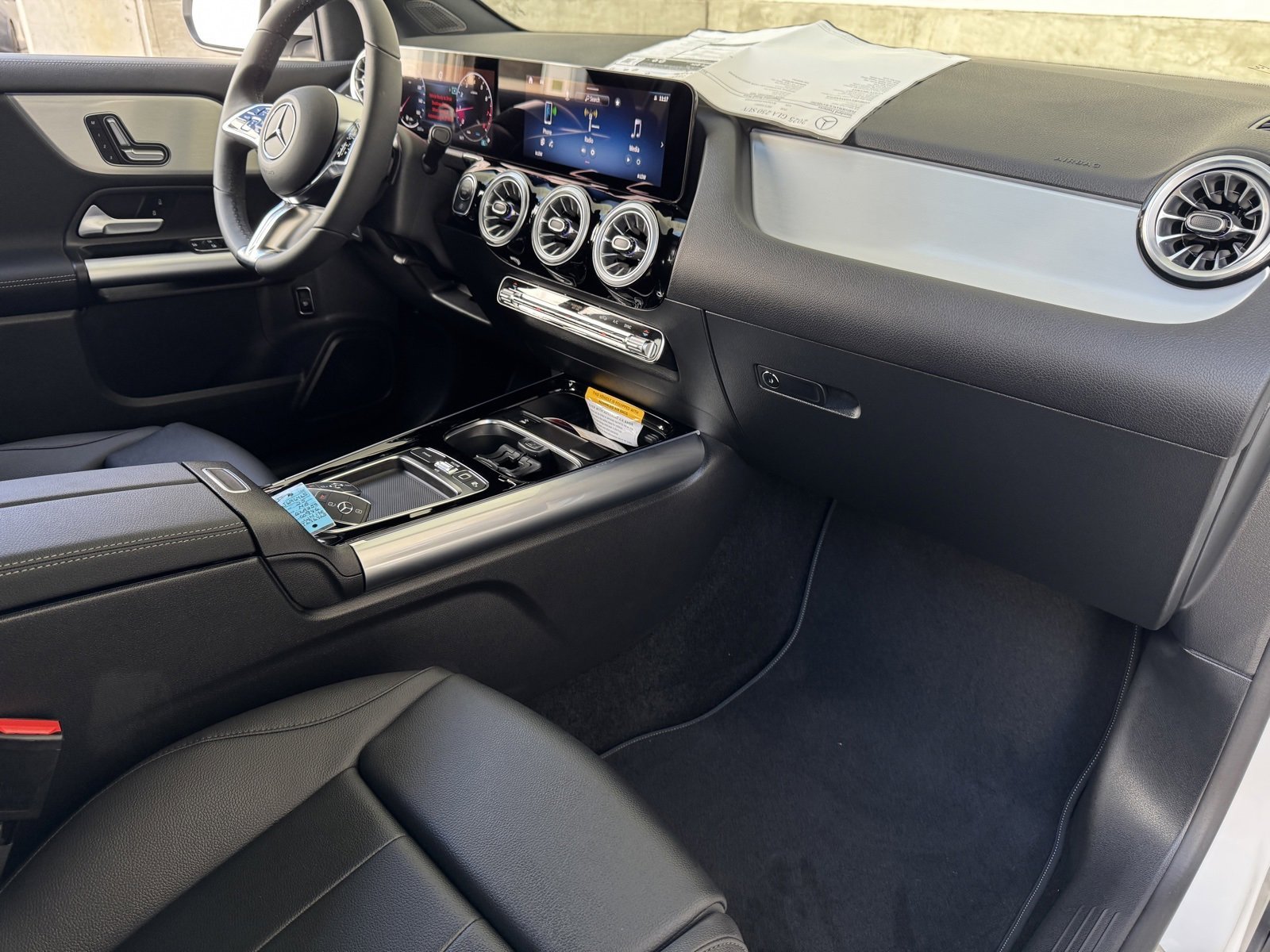 2025 Mercedes-Benz GLA GLA250 - Photo 32