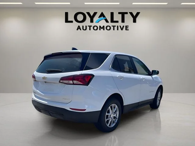 Used 2024 White Chevrolet LT image 5