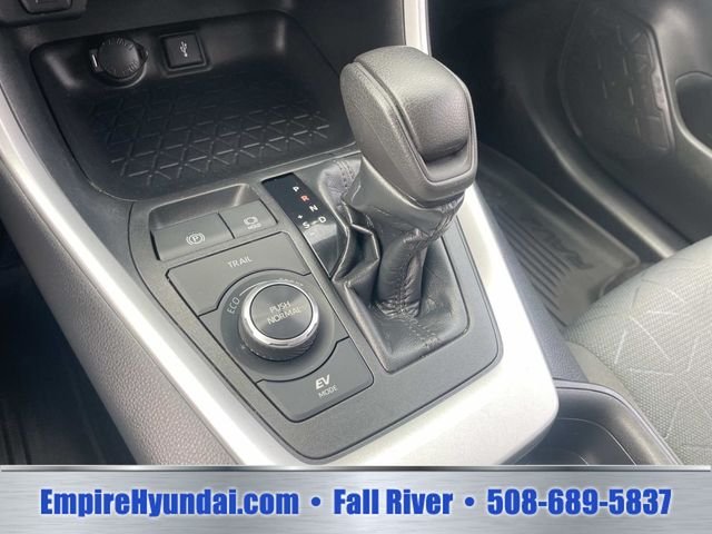 2021 Toyota RAV4 XLE - Photo 26