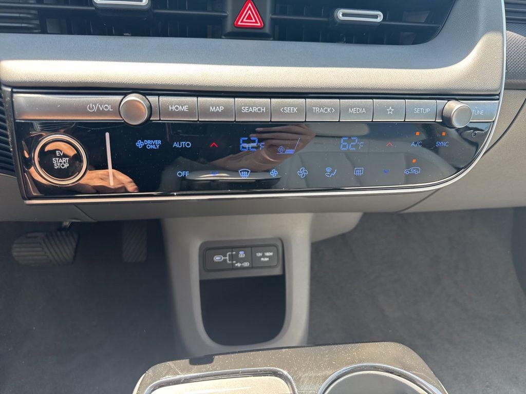 New 2026 Black Hyundai Limited image 22